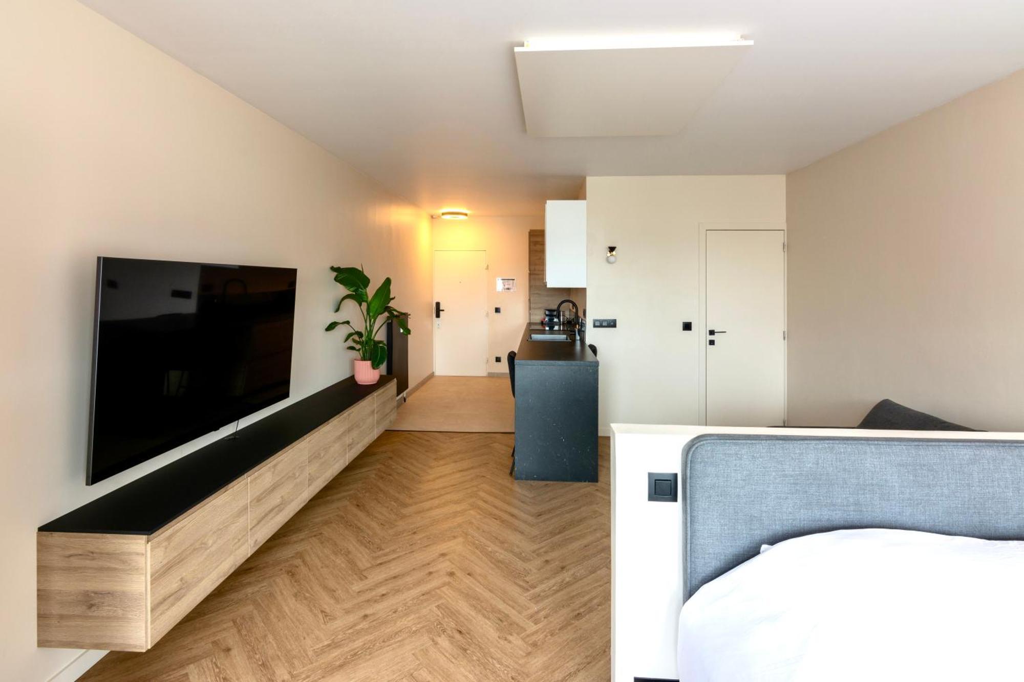 Studio By Aimee - 20M From The Beach & In City Centre! Ostende Exterior foto