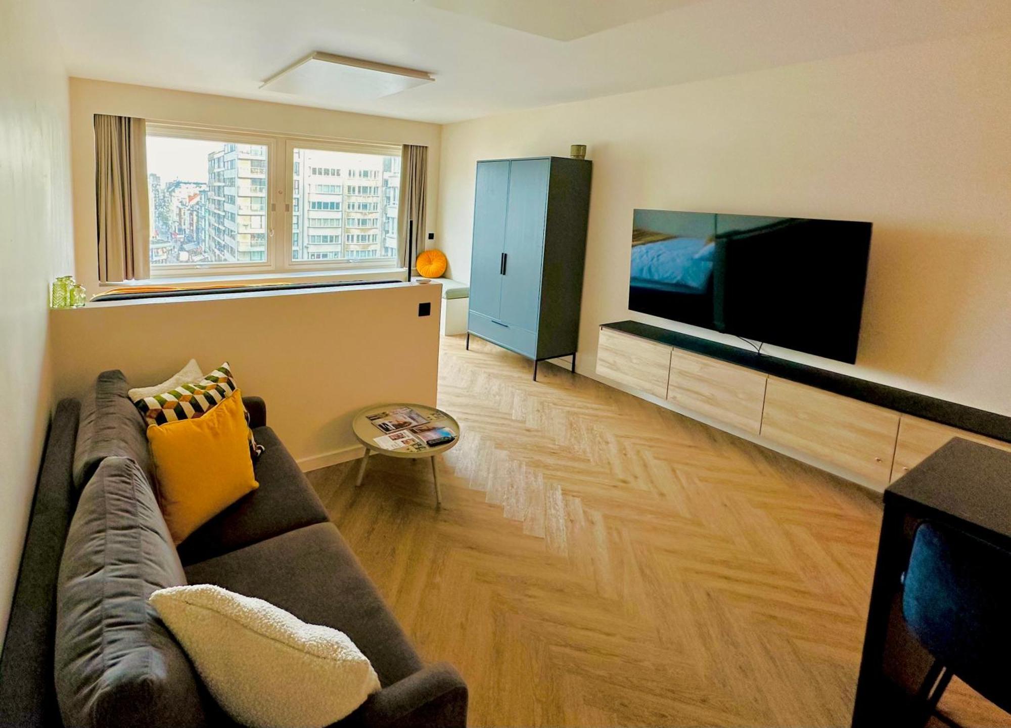 Studio By Aimee - 20M From The Beach & In City Centre! Ostende Exterior foto
